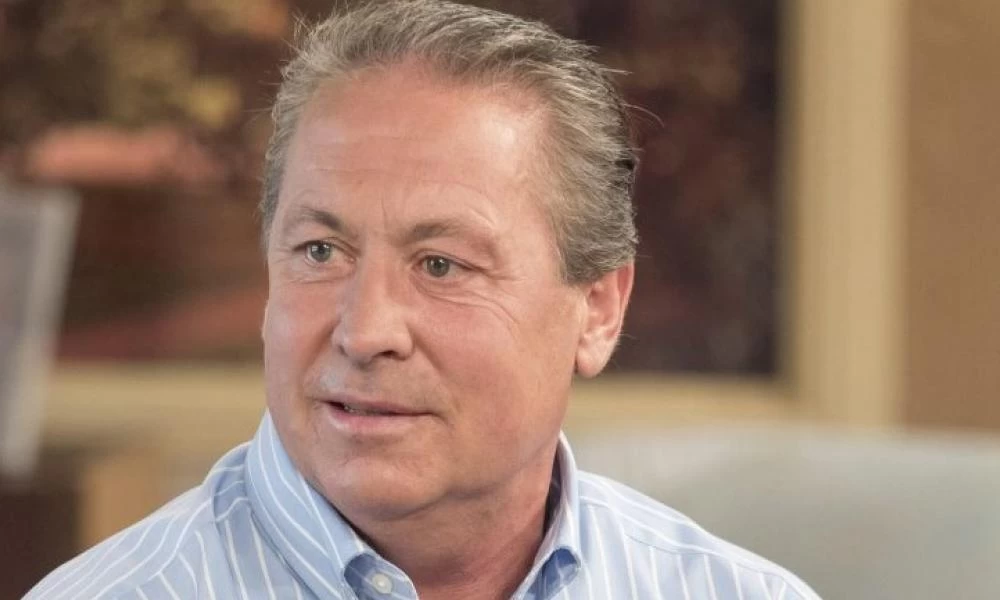 Άρσεναλ: Δίνει μάχη για τη ζωή του ο Κένι Σάνσομ